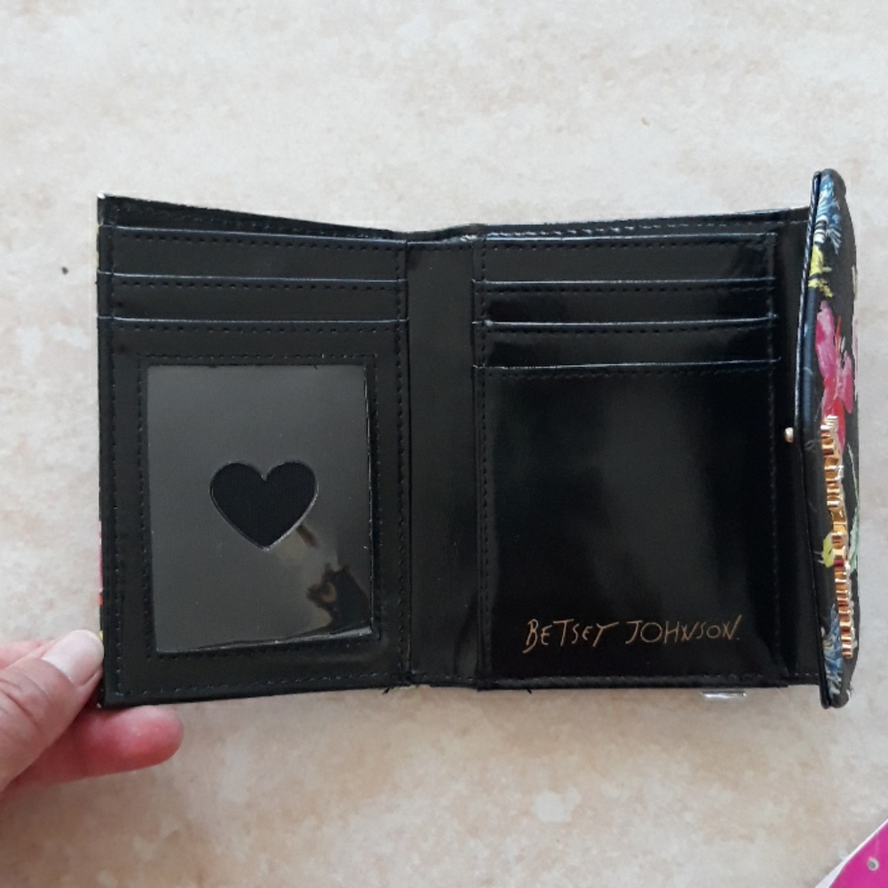 3x*Host Pick*Betsey Johnson adorable wallet - Picture 10 of 16